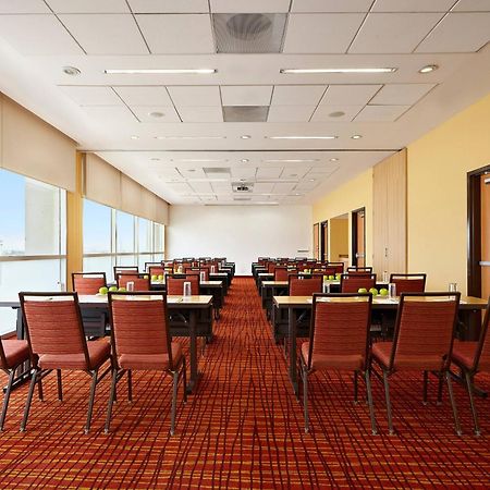 Courtyard By Marriott Leon At The Poliforum Ngoại thất bức ảnh