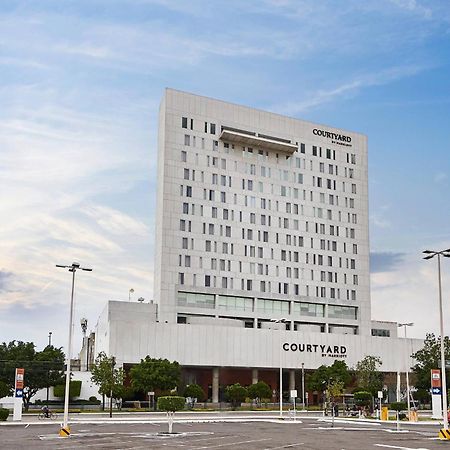 Courtyard By Marriott Leon At The Poliforum Ngoại thất bức ảnh