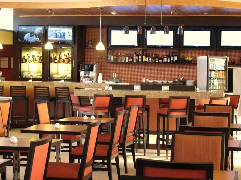 Courtyard By Marriott Leon At The Poliforum Ngoại thất bức ảnh
