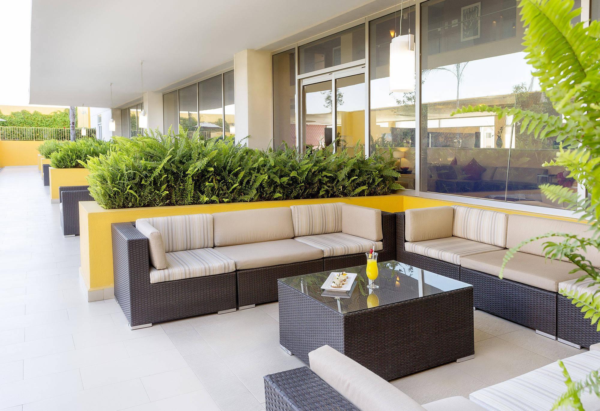 Courtyard By Marriott Leon At The Poliforum Ngoại thất bức ảnh